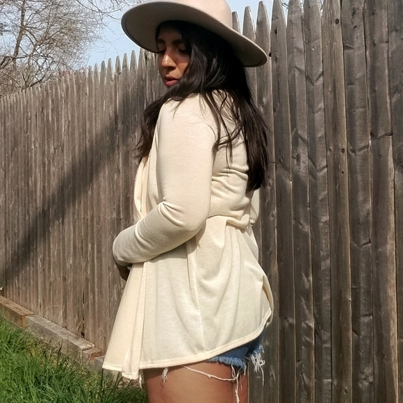 DREAMING OF REVELRY CARDIGAN IN LIGHT YELL… - Picture 3 of 9